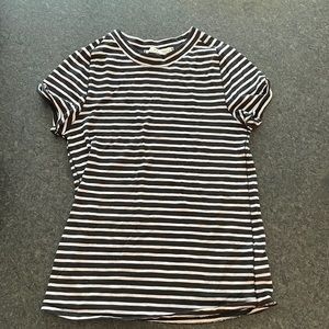 Free People, T-shirt Black and Tan striped, great condition!